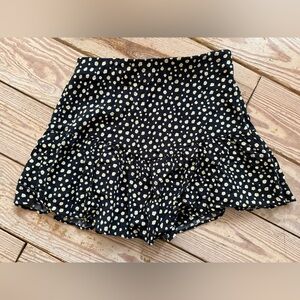 Zara floral print ruffle skort size xs